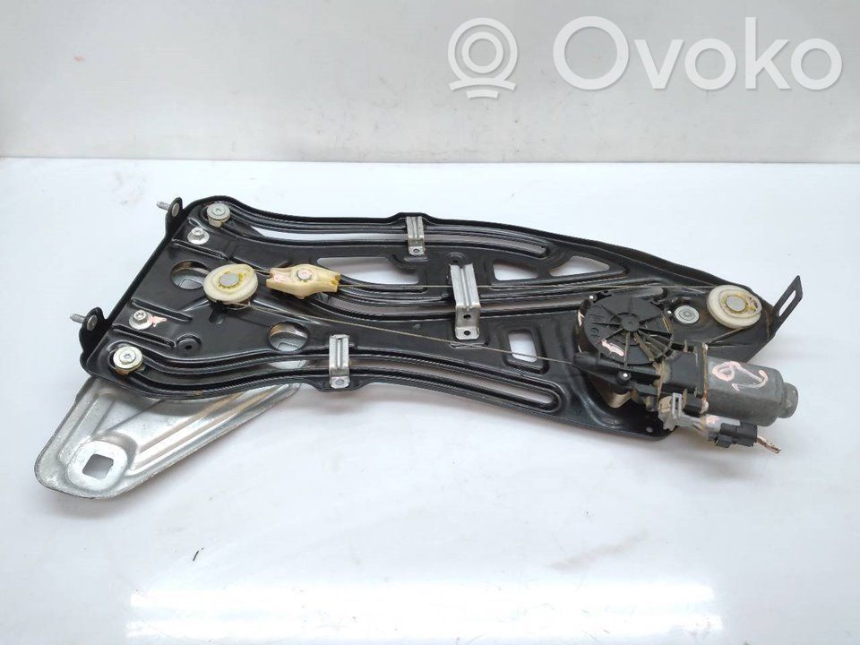 Peugeot 207 Elektryczny podnośnik szyby drzwi tylnych 