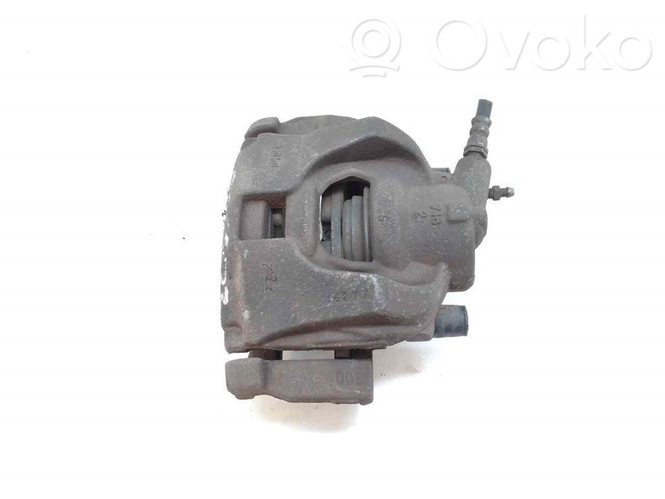 Front brake caliper   746
