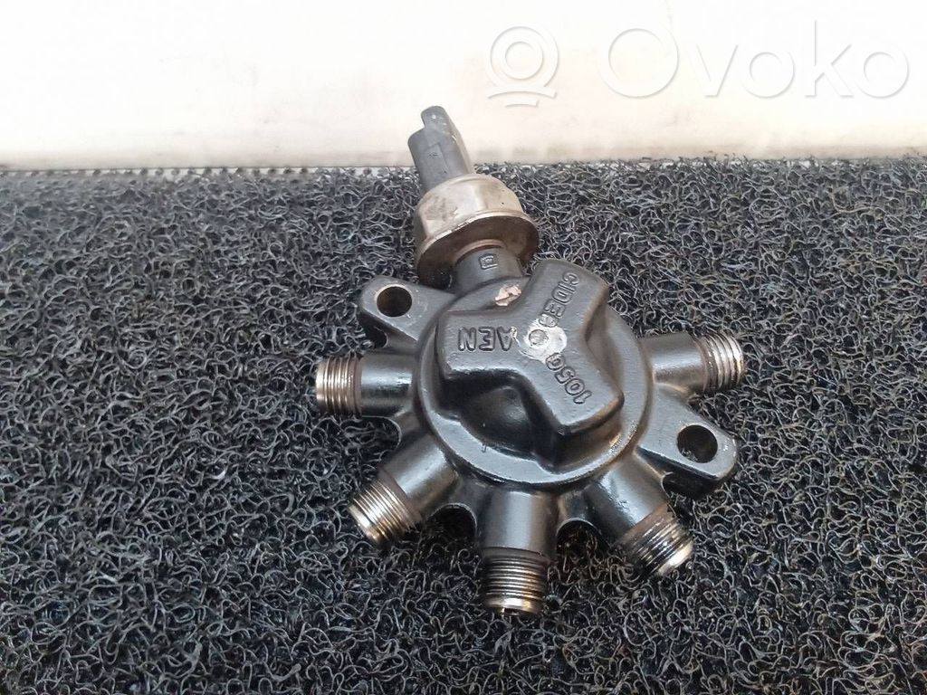 Rampa inyectora   4M5Q9D280DB