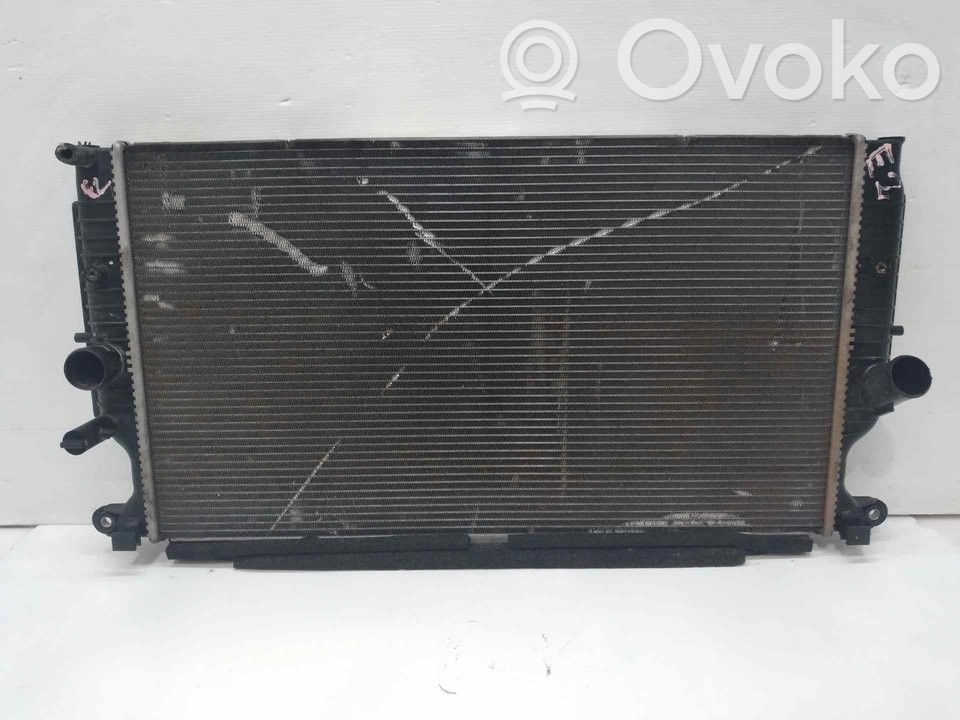 Toyota Avensis T270 Radiatore di raffreddamento 