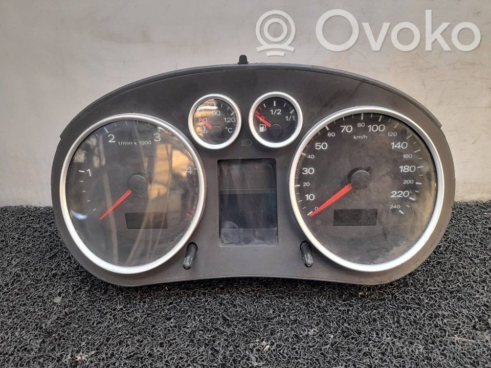Audi A2 Vitezometru (grup de instrumente) 