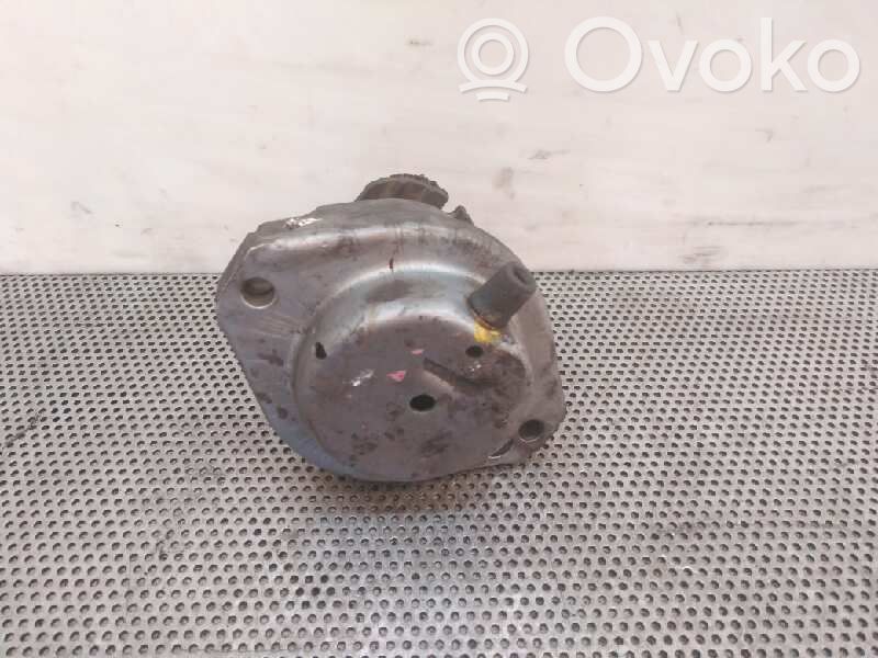 BMW 5 E60 E61 Engine mount bracket 
