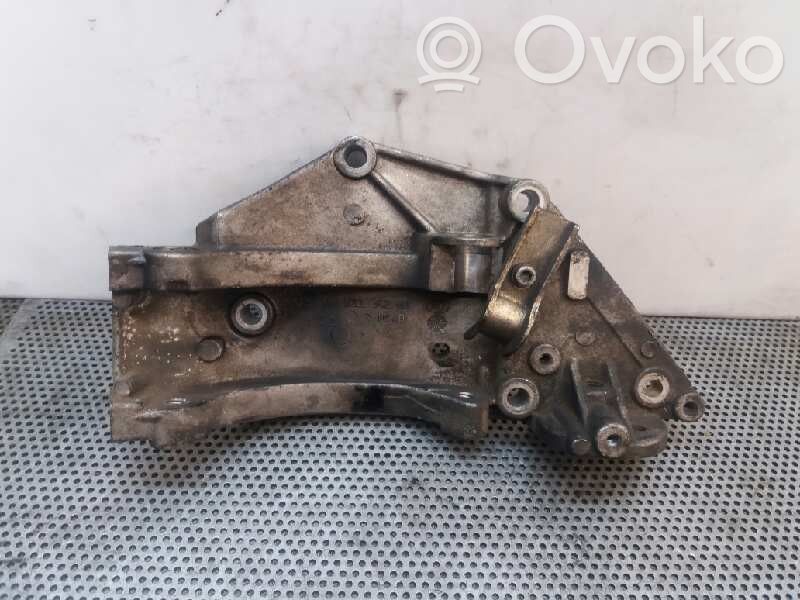 Ford S-MAX Supporto del generatore/alternatore 