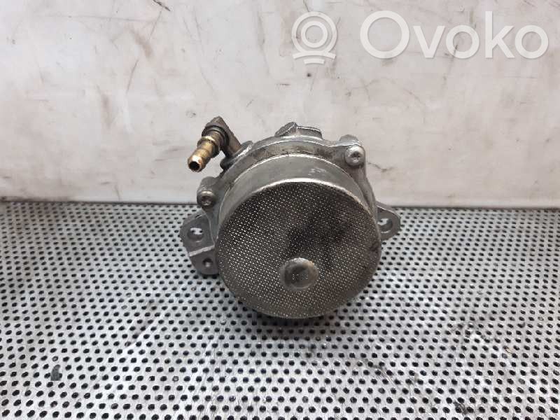Opel Corsa C Pompa a vuoto 