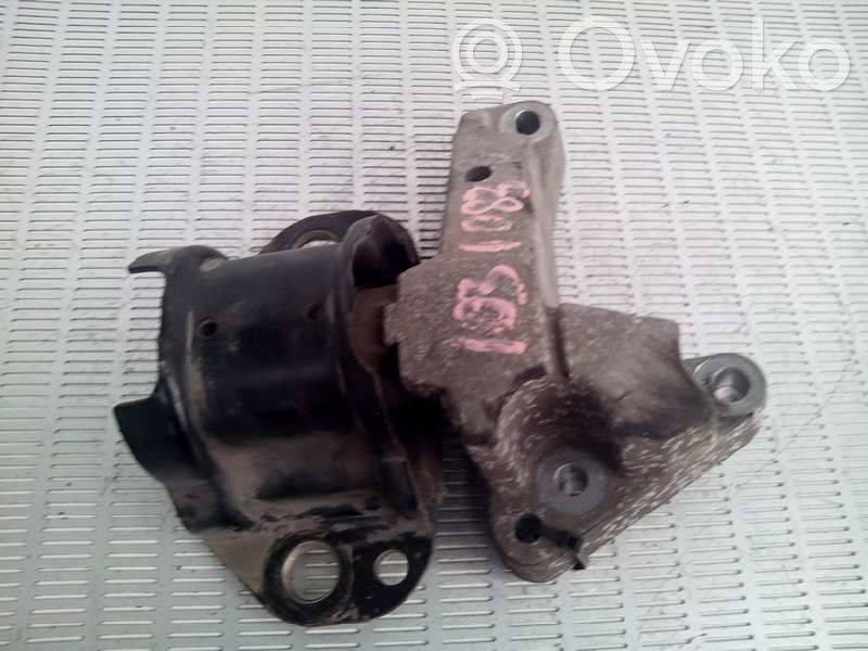 Engine mount bracket   7700415087