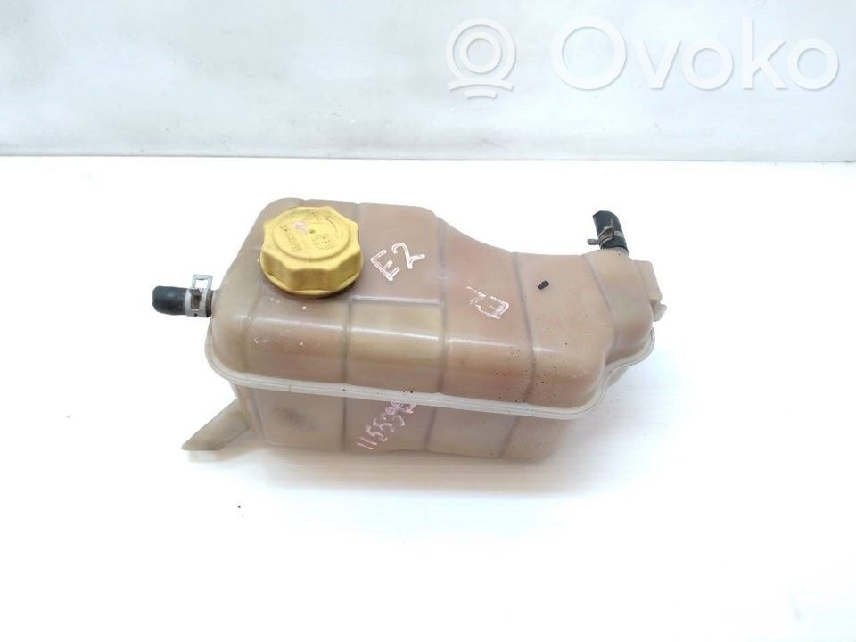 Depósito de expansión de combustible