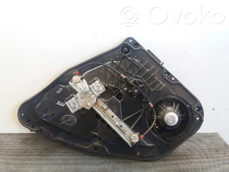 Mécanisme lève-vitre de porte arrière avec moteur