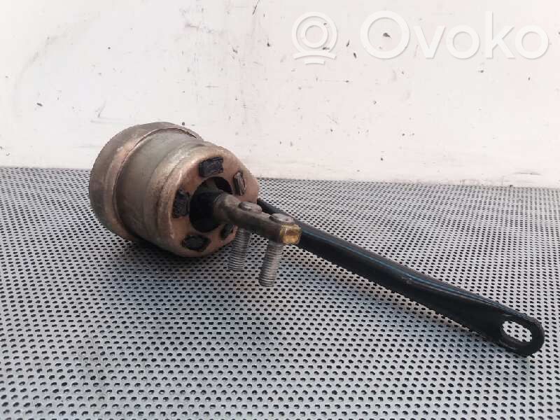 Engine mount bracket   95AB6038CA