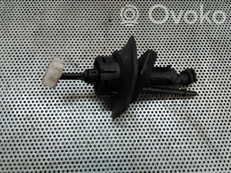 Clutch pedal