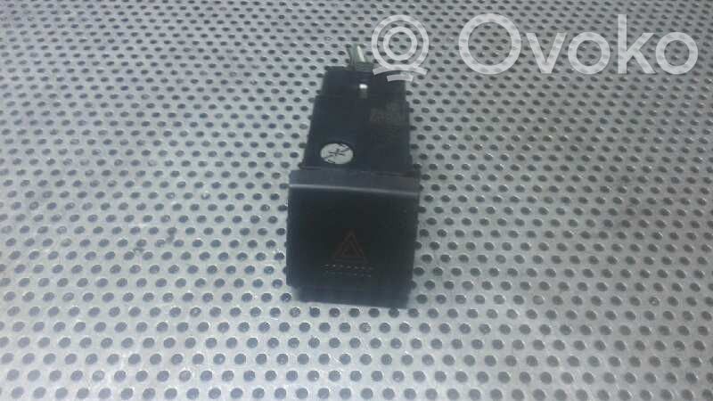 Botón interruptor de luz de peligro