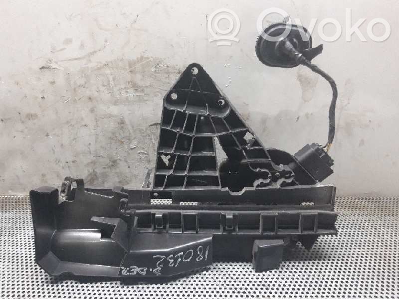 Cerradura de puerta delantera
