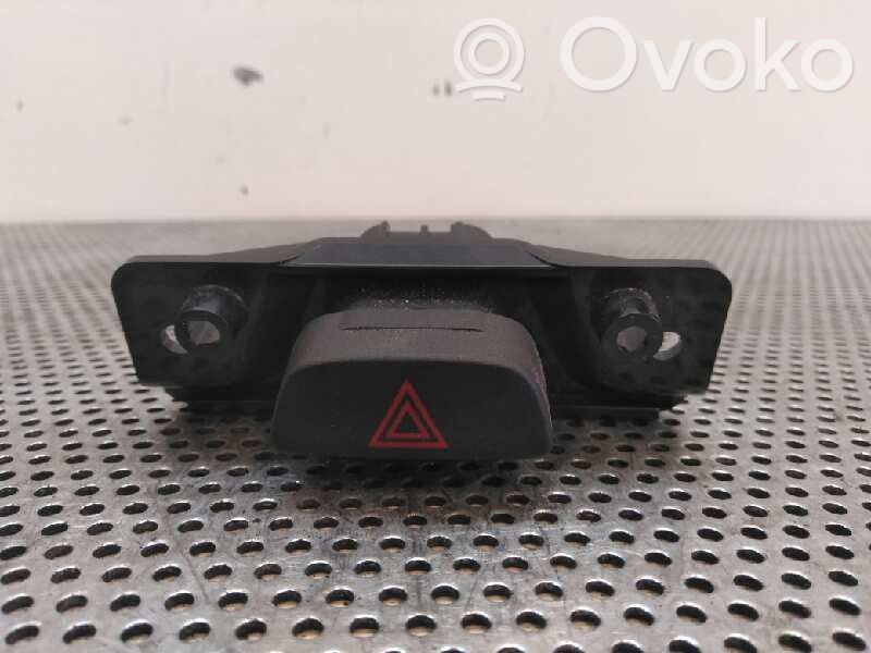 Ford Fiesta Interruttore luci di emergenza