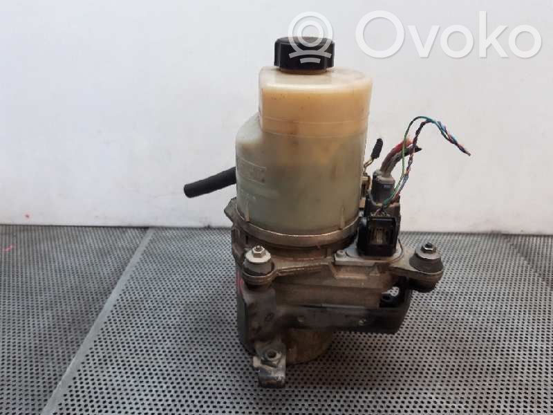 Ohjaustehostimen pumppu   4M513K514CC