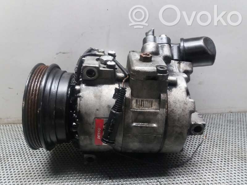BMW 5 E39 Ilmastointilaitteen kompressorin pumppu (A/C) 