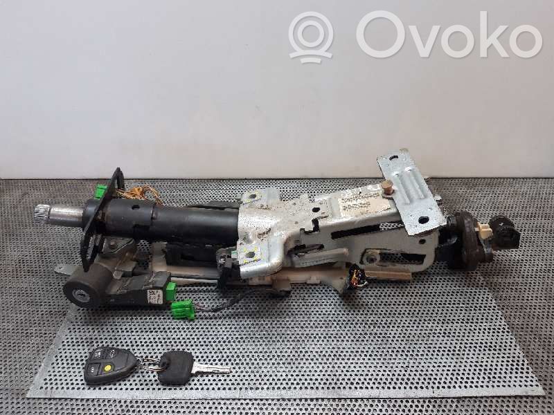 Ohjauspyörän akseli   P9491778