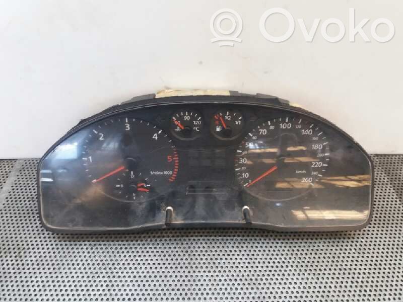Audi A4 S4 B5 8D Vitezometru (grup de instrumente) 