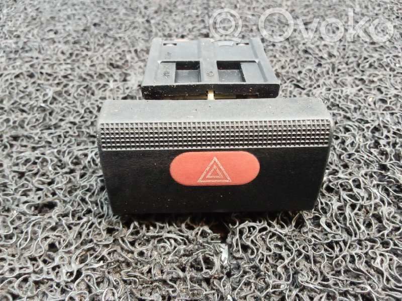 Hazard light switch   09134513,91380470700