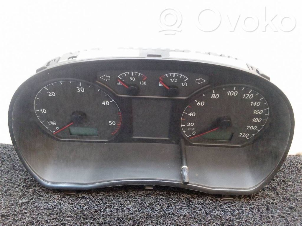 Volkswagen Polo Tachimetro (quadro strumenti) 
