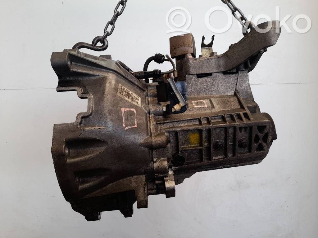 Boîte de vitesses manuelle à 5 vitesses   6C1R7002DC