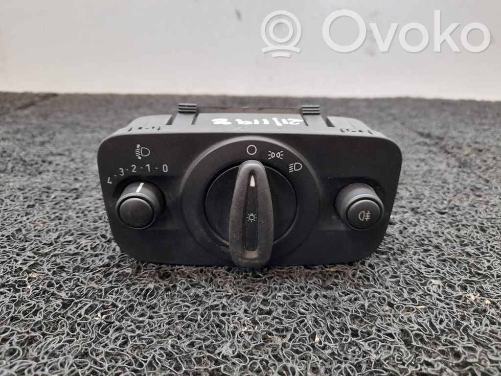 Panel lighting control switch   8A6T13A024AB,10004133