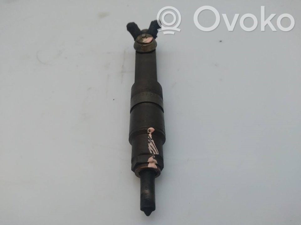 Audi A6 S6 C4 4A Injector combustibil 