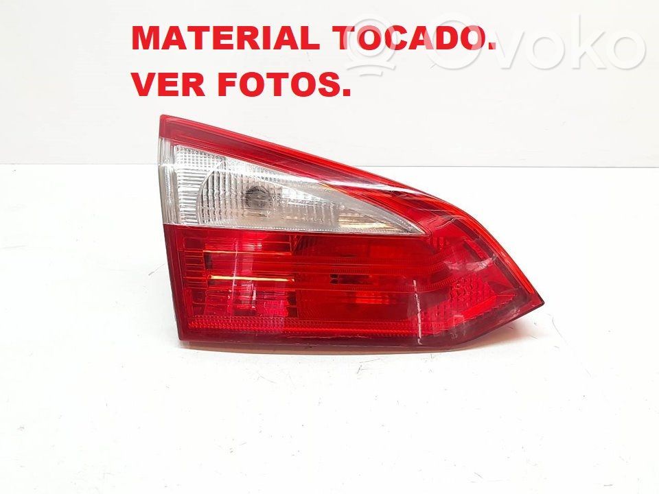 Ford Focus Headlight/headlamp bulb 
