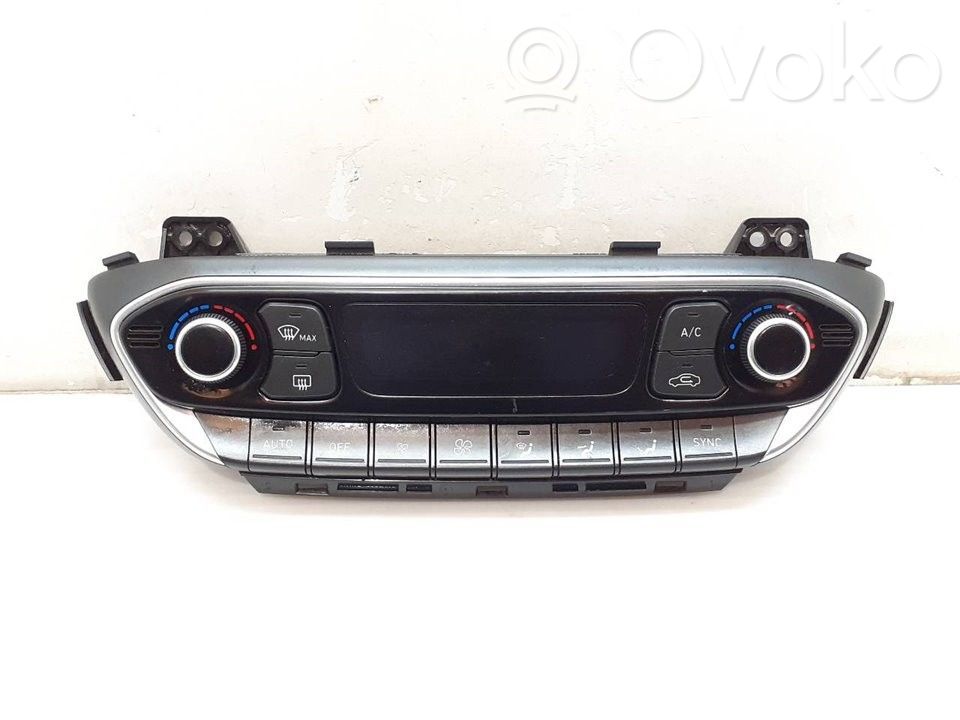 Hyundai i30 Panel klimatyzacji 