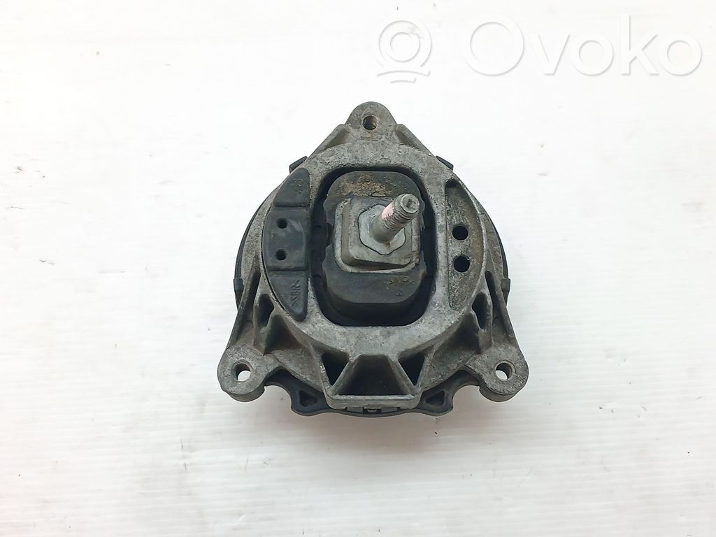 Engine mount bracket   678765704