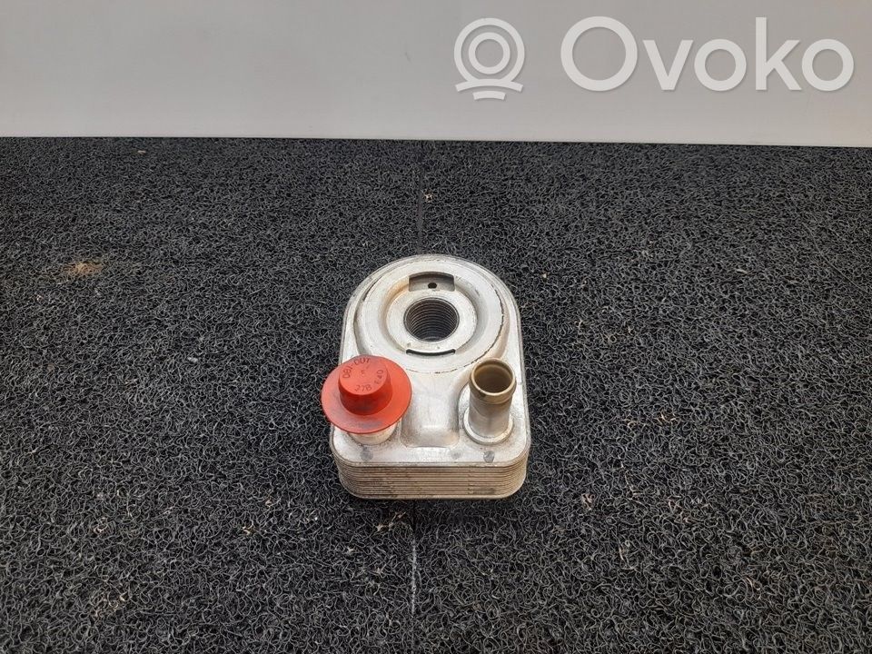 Radiador del aceite del motor   CM5G6B856EA