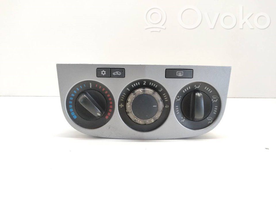 Air conditioner control unit module   A4866ND0,3511