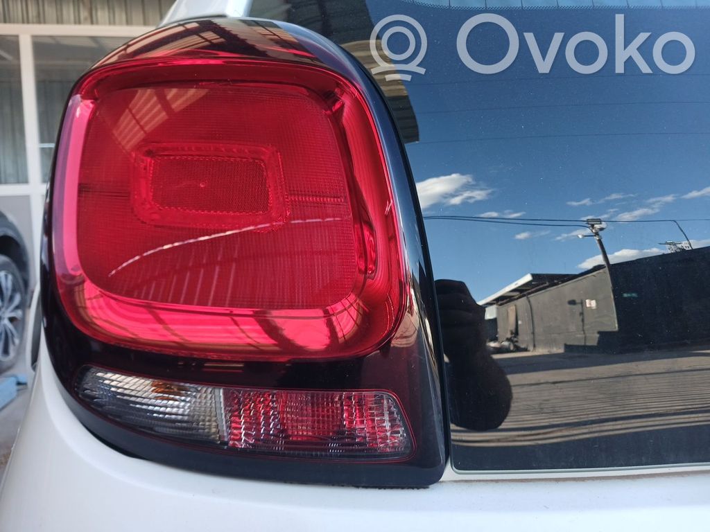 Rear/tail lights