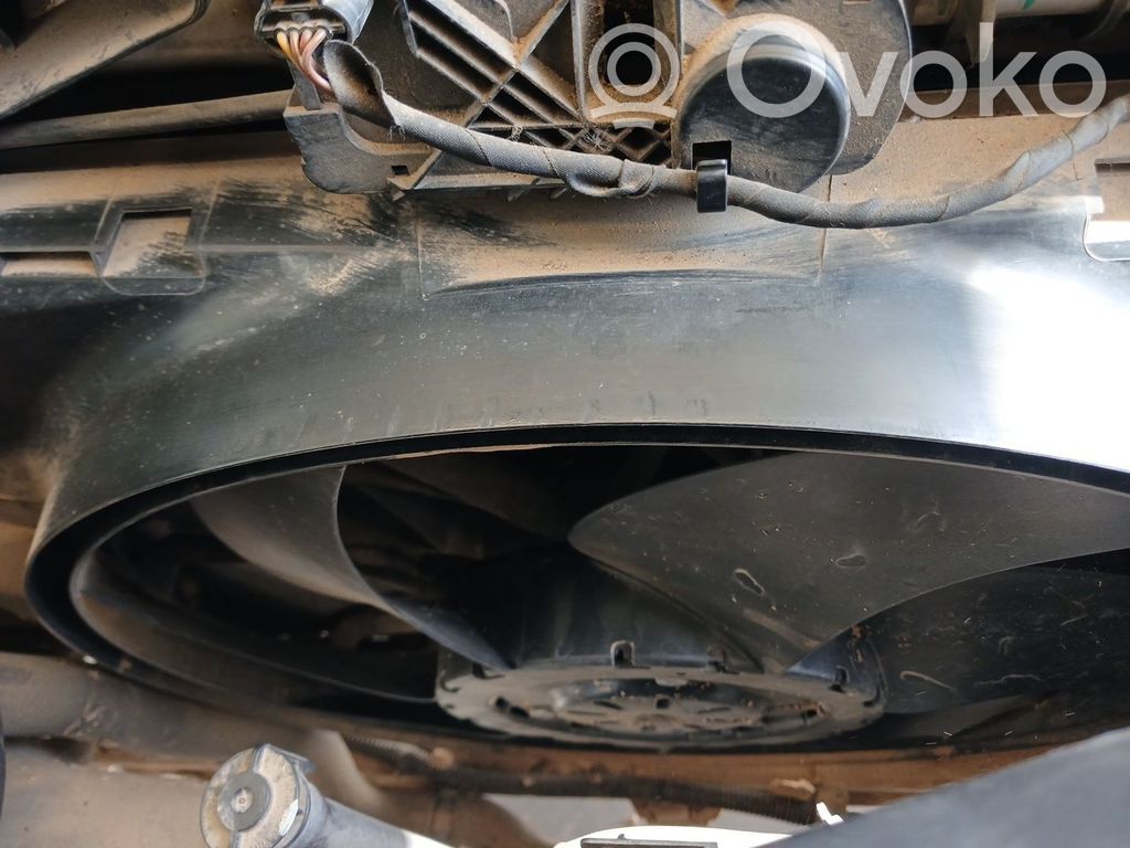 Infiniti QX30 Ventilatore di raffreddamento elettrico del radiatore