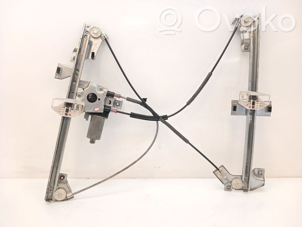 Regulador manual de la ventanilla delantera   0130821763