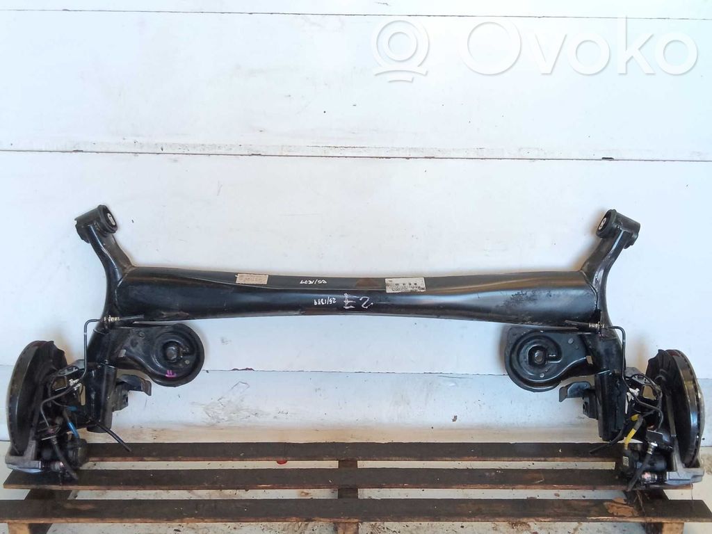 Nissan Qashqai J12 Hinterachsträger mit Reduzierstück 