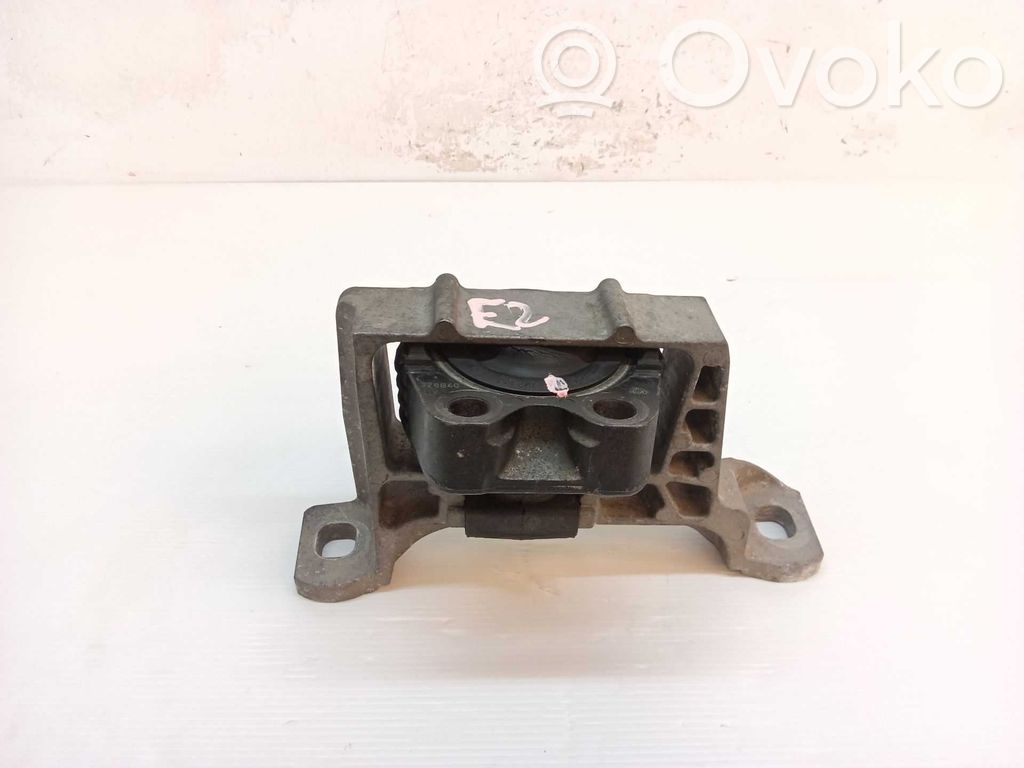 Ford Focus Soporte de montaje del motor 