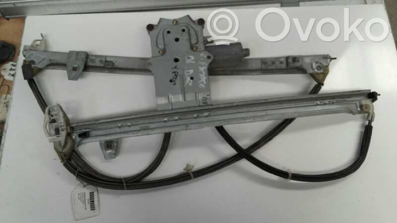 Citroen Xsara Macara ușă față cu motor