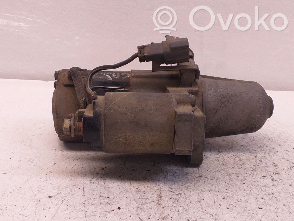 Motor de arranque   233001M216