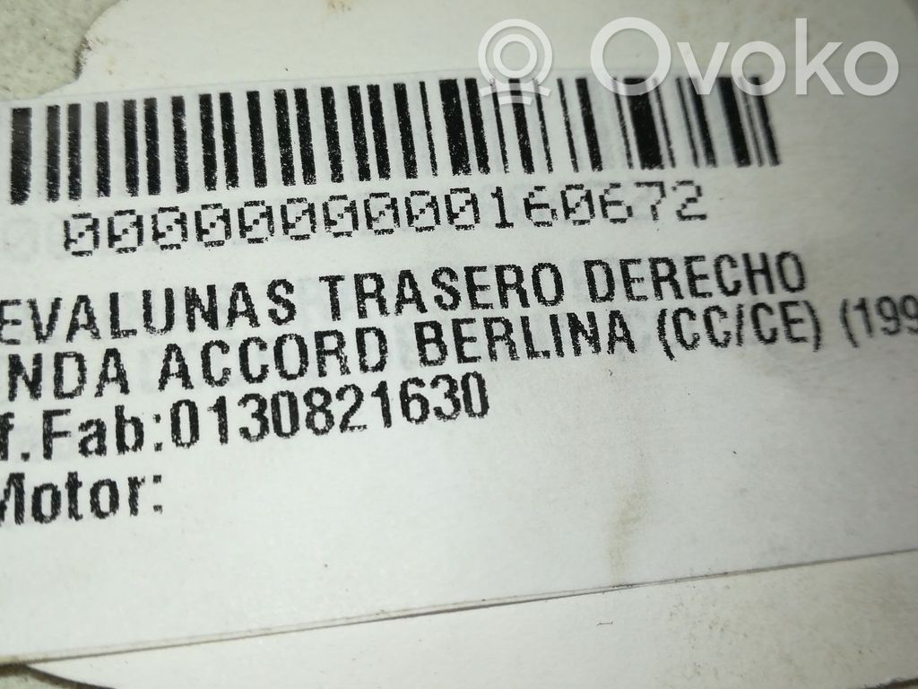 Regulador manual de la ventanilla trasera   0130821630