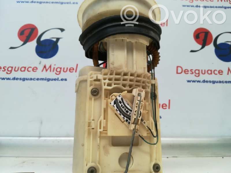 Volkswagen Polo III 6N 6N2 6NF Pompa paliwa w zbiorniku