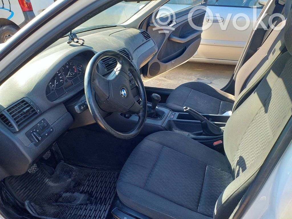 Asiento delantero del conductor
