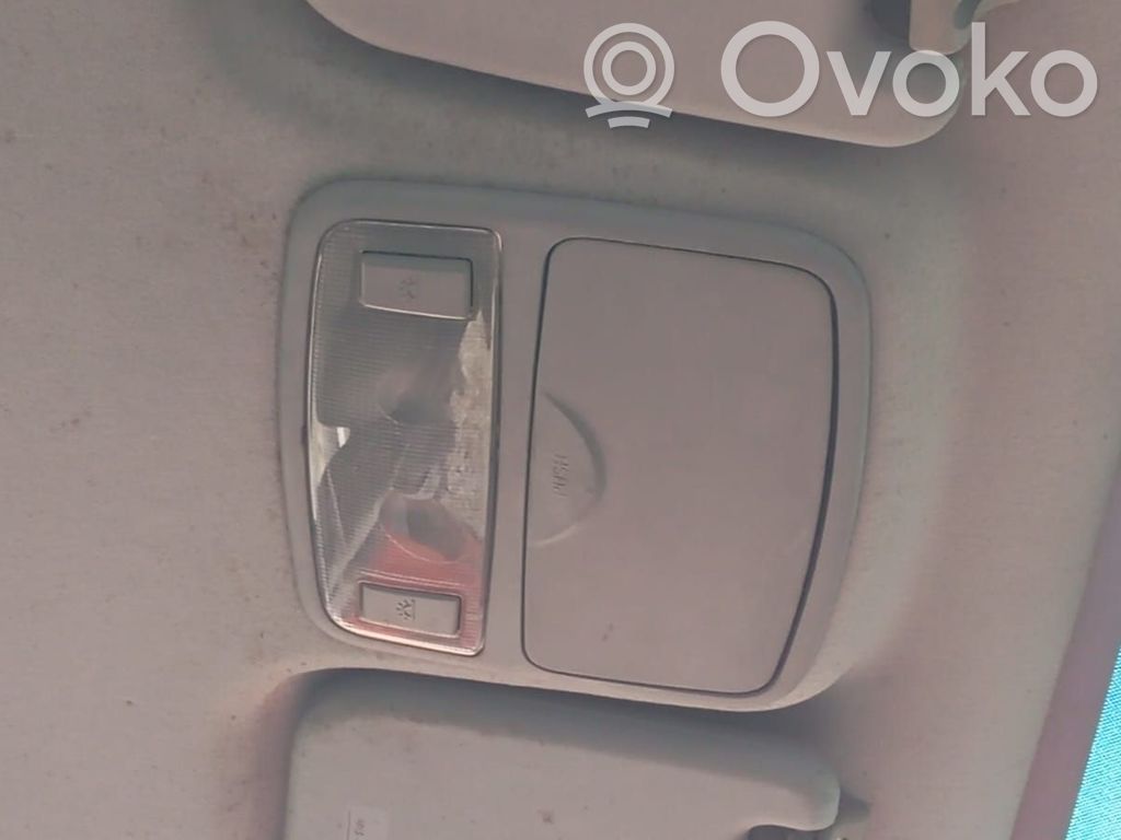 Luz del asiento delantero