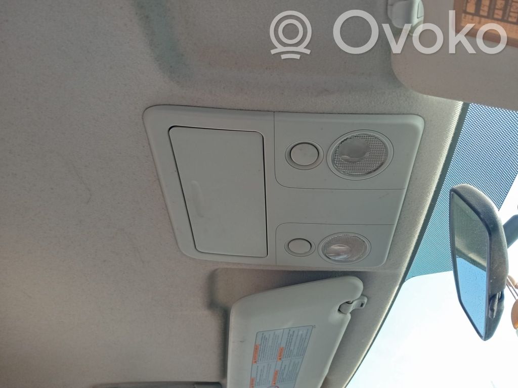 Luz del asiento delantero