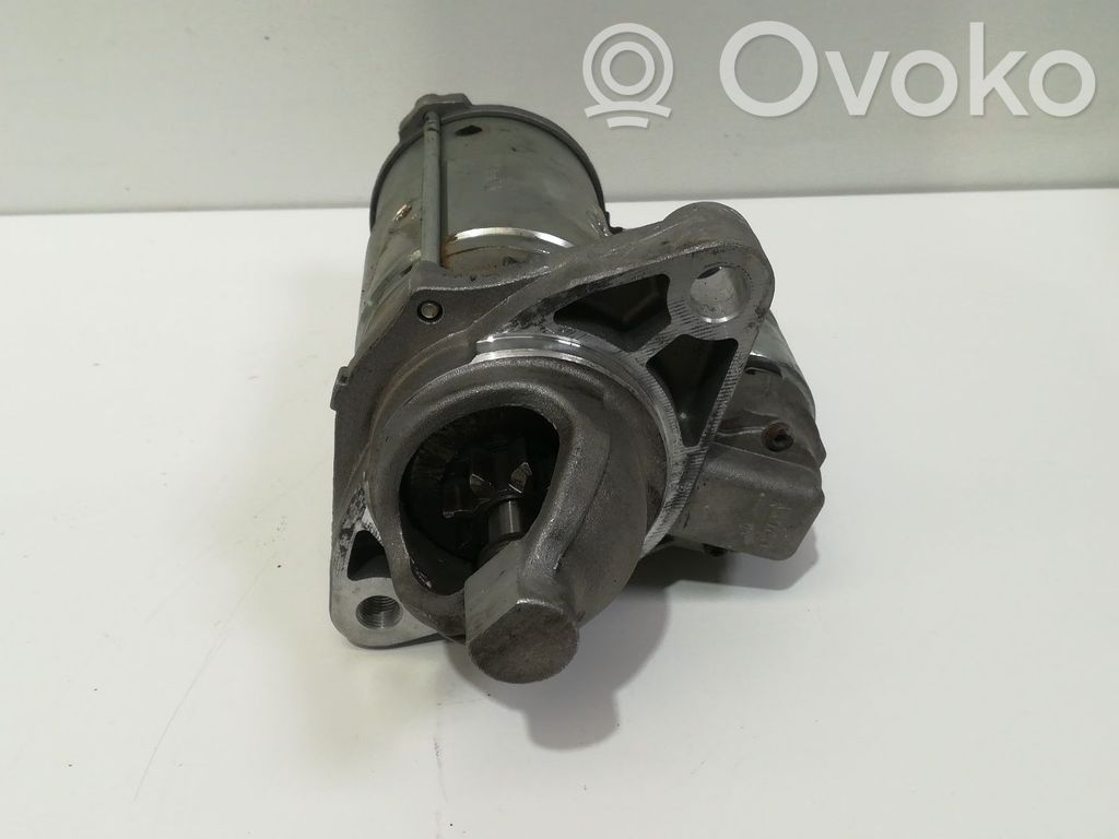Toyota Corolla Verso AR10 Rozrusznik 