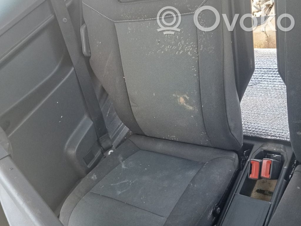 Opel Zafira B Al treilea rând de scaune 