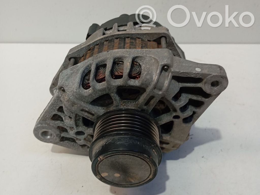 Alternador   373002B700