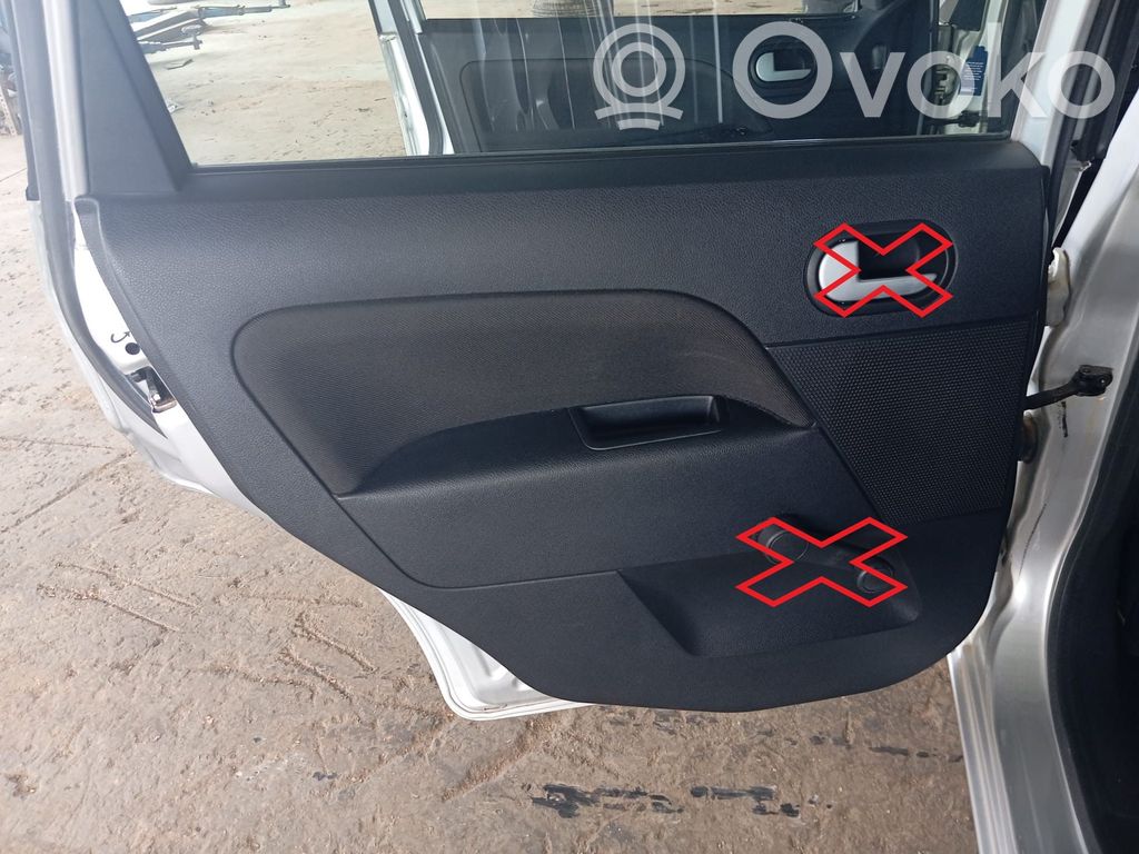 Takaoven verhoilu