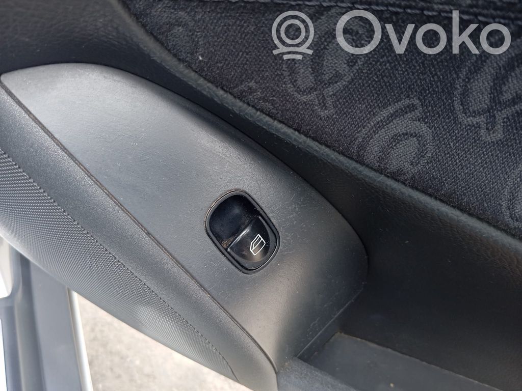 Mercedes-Benz C W203 Comutator comandă geamuri electrice 