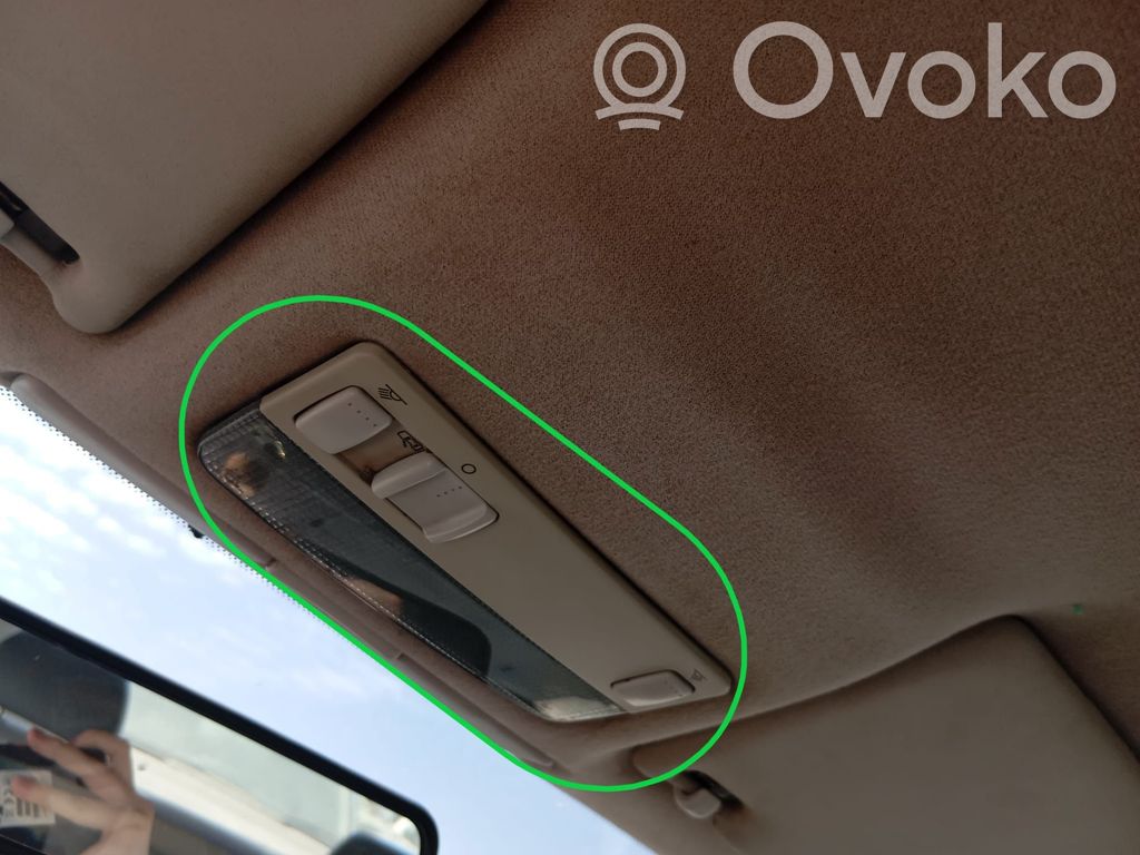 Luz del asiento delantero