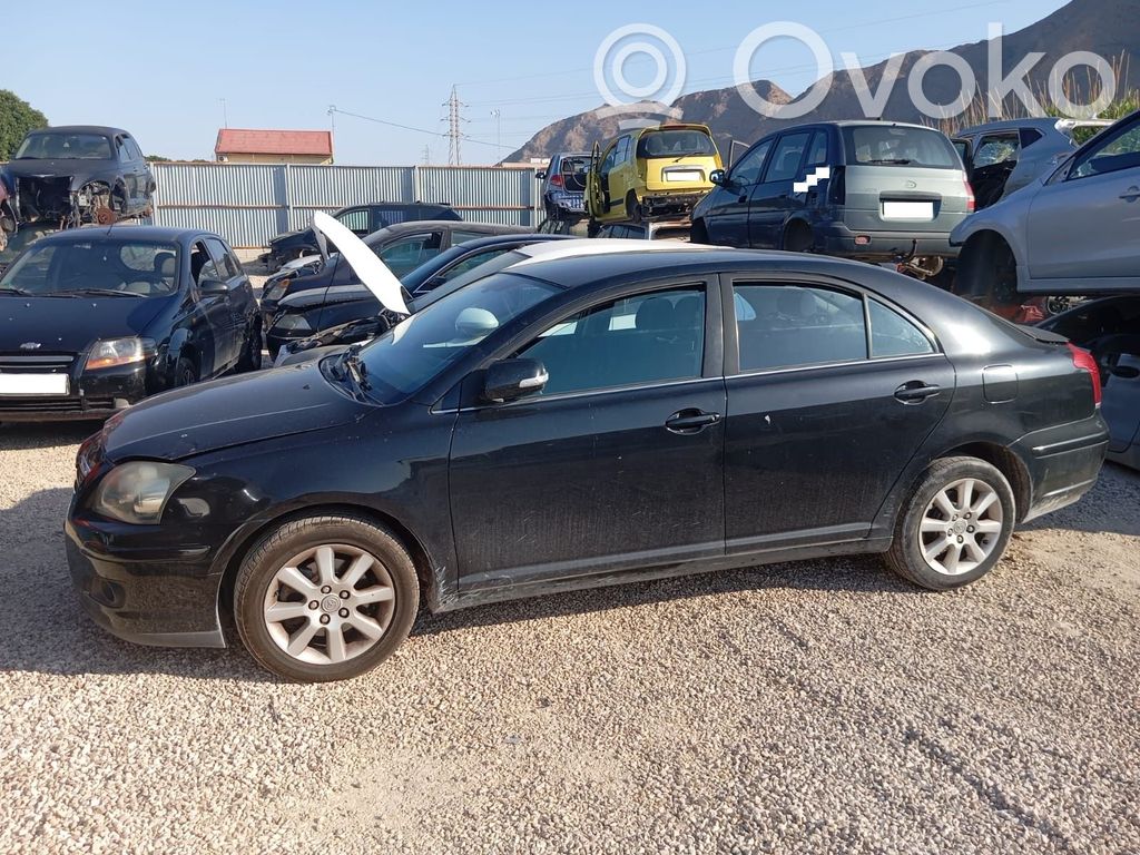 Toyota Avensis T250 Lève-vitre manuel de porte arrière