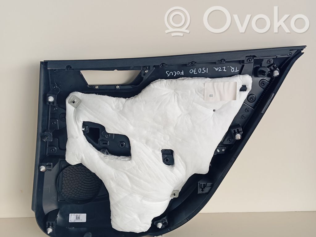 Ford Focus Boczki / Poszycie drzwi tylnych 